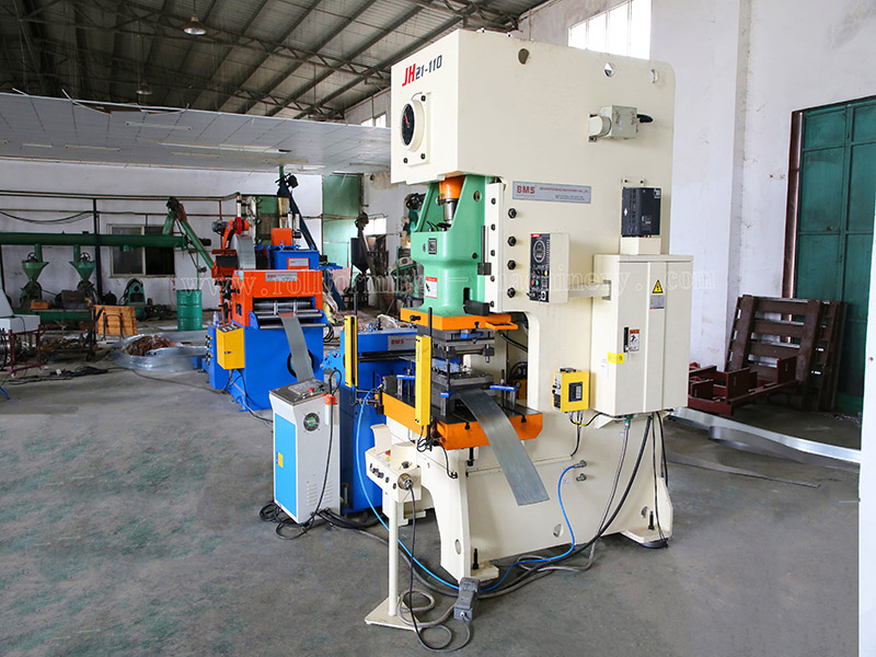 High Speed Punching Holes Line